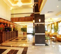 Central Hotel Lobby
