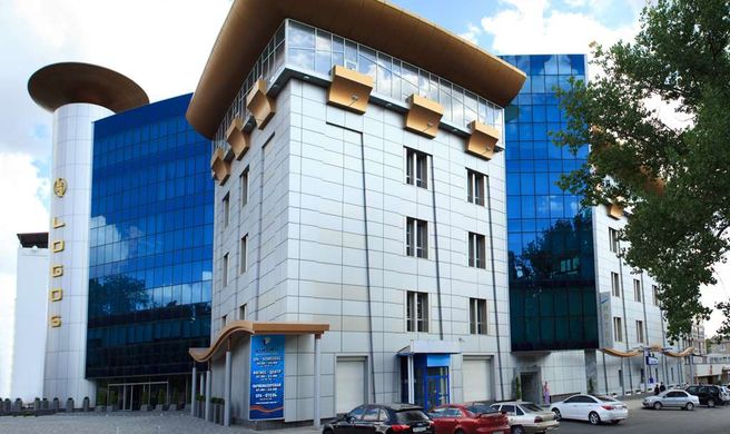 Tsunami Spa Hotel Exterior