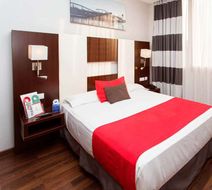 Villa Olimpica Suites Hotel Barcelona Room