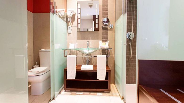 <b>Villa Olimpica Suites Hotel Barcelona Room</b>. Images powered by <a href="https://iceportal.shijigroup.com/" title="IcePortal" target="_blank">IcePortal</a>.
