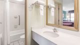 <b>Days Inn Marianna Room</b>. Images powered by <a href="https://iceportal.shijigroup.com/" title="IcePortal" target="_blank">IcePortal</a>.