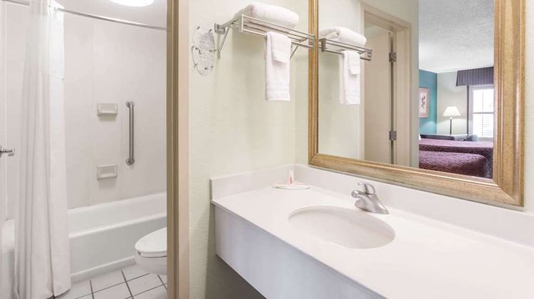 Days Inn Marianna Room