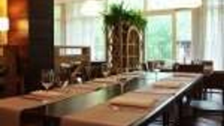 <b>Park Hotel Golosievo Restaurant</b>. Images powered by <a href="https://iceportal.shijigroup.com/" title="IcePortal" target="_blank">IcePortal</a>.