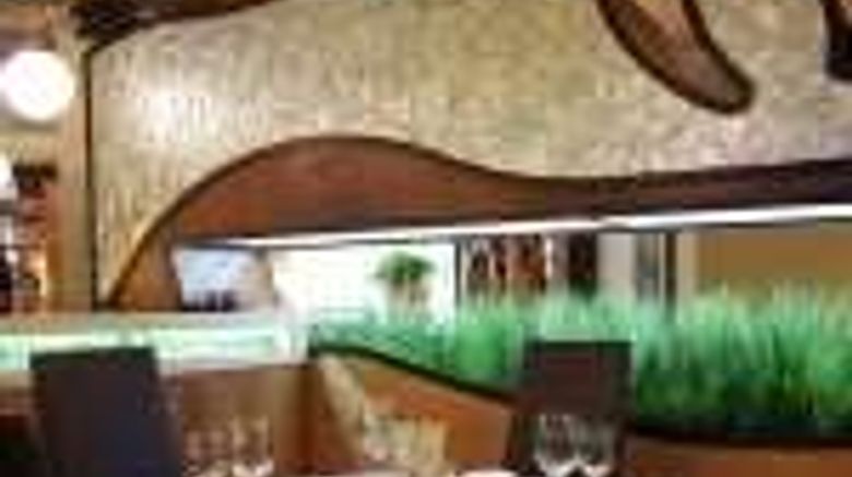 <b>Park Hotel Golosievo Restaurant</b>. Images powered by <a href="https://iceportal.shijigroup.com/" title="IcePortal" target="_blank">IcePortal</a>.