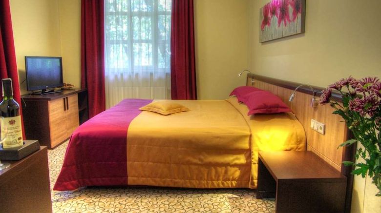 <b>Park Hotel Golosievo Room</b>. Images powered by <a href="https://iceportal.shijigroup.com/" title="IcePortal" target="_blank">IcePortal</a>.