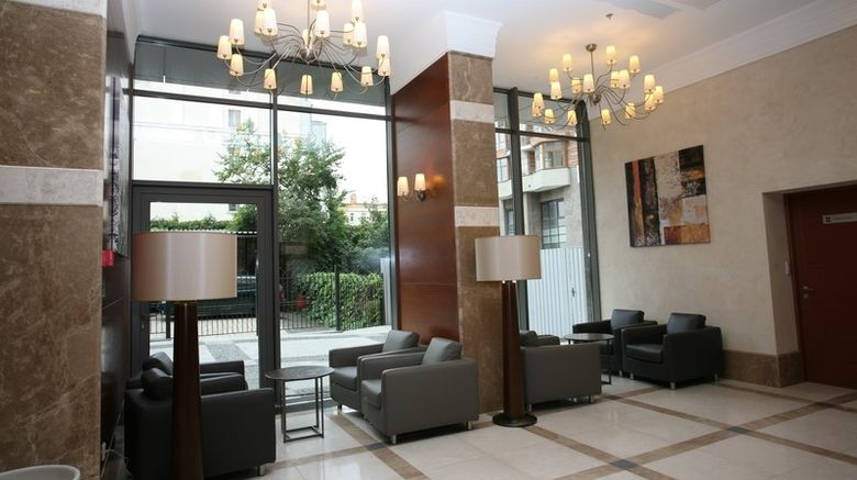 <b>Cityhotel Lobby</b>. Images powered by <a href="https://iceportal.shijigroup.com/" title="IcePortal" target="_blank">IcePortal</a>.