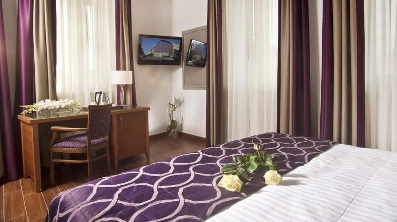 <b>Hotel Galileo Room</b>. Images powered by <a href="https://iceportal.shijigroup.com/" title="IcePortal" target="_blank">IcePortal</a>.