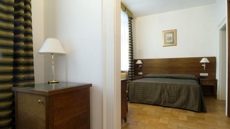 Hotel Galileo Room