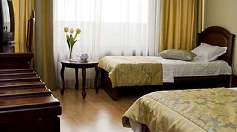 <b>Salute Hotel Room</b>. Images powered by <a href="https://iceportal.shijigroup.com/" title="IcePortal" target="_blank">IcePortal</a>.