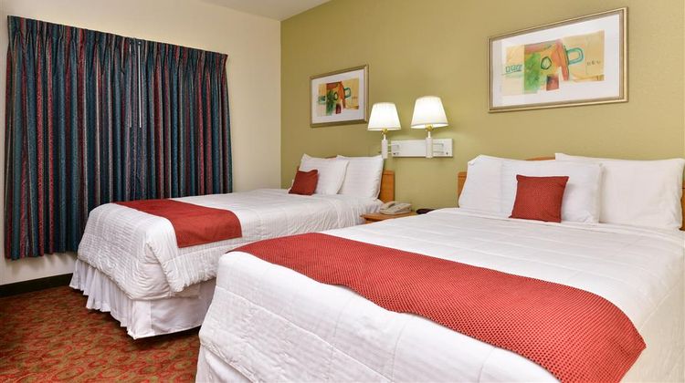 Americas Best Value Inn & Suites Room