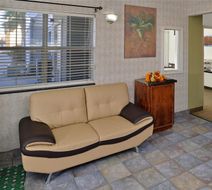 Americas Best Value Inn & Suites Lobby