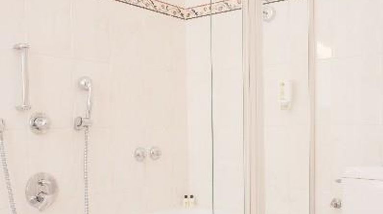 <b>Hotel Kaiserin Elisabeth Room</b>. Images powered by <a href="https://iceportal.shijigroup.com/" title="IcePortal" target="_blank">IcePortal</a>.
