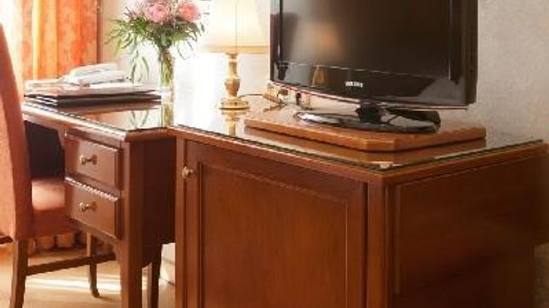 <b>Hotel Kaiserin Elisabeth Room</b>. Images powered by <a href="https://iceportal.shijigroup.com/" title="IcePortal" target="_blank">IcePortal</a>.