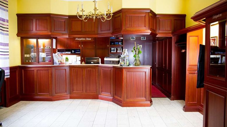 <b>TOP Hotel Amberger Lobby</b>. Images powered by <a href="https://iceportal.shijigroup.com/" title="IcePortal" target="_blank">IcePortal</a>.