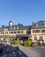 TOP Jagdschloss Niederwald