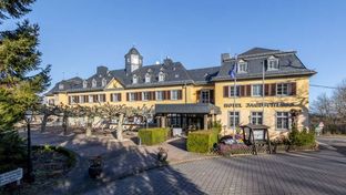 TOP Jagdschloss Niederwald