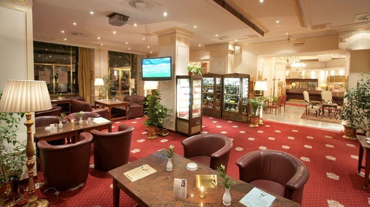 TOP Hotel Ambassador Zlata Husa Restaurant