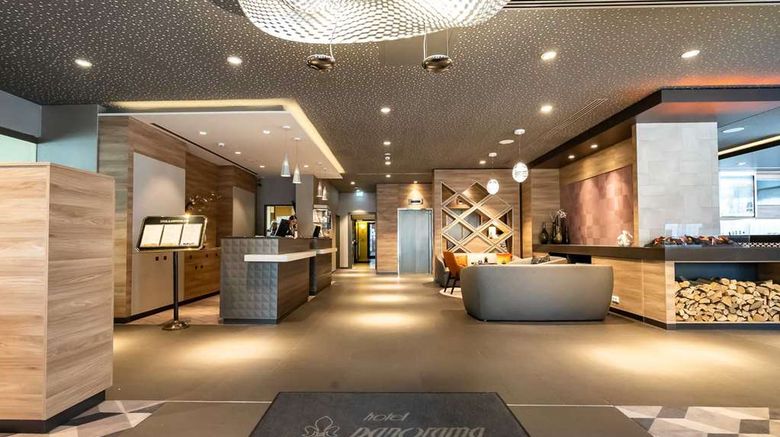 <b>TOP CityLine Hotel Panorama Harburg Lobby</b>. Images powered by <a href="https://iceportal.shijigroup.com/" title="IcePortal" target="_blank">IcePortal</a>.