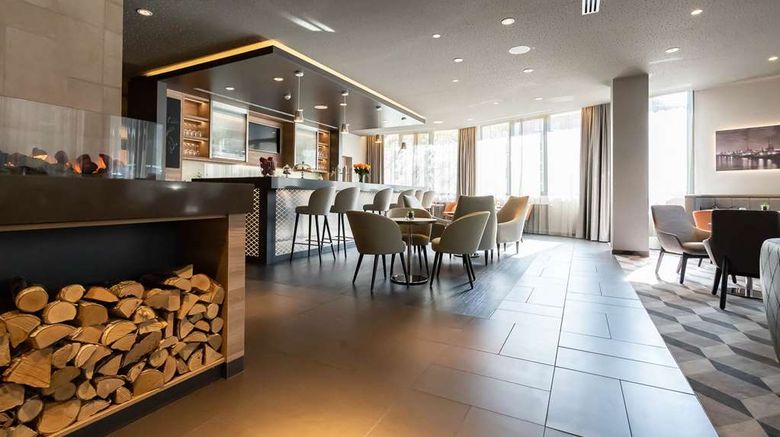 <b>TOP CityLine Hotel Panorama Harburg Lobby</b>. Images powered by <a href="https://iceportal.shijigroup.com/" title="IcePortal" target="_blank">IcePortal</a>.