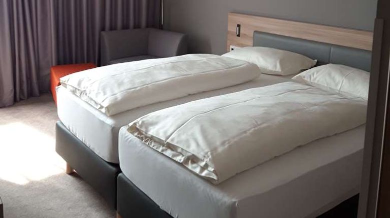 <b>TOP CityLine Hotel Panorama Harburg Room</b>. Images powered by <a href="https://iceportal.shijigroup.com/" title="IcePortal" target="_blank">IcePortal</a>.
