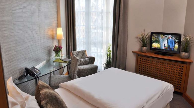 <b>TOP CityLine Hotel Eggers Room</b>. Images powered by <a href="https://iceportal.shijigroup.com/" title="IcePortal" target="_blank">IcePortal</a>.