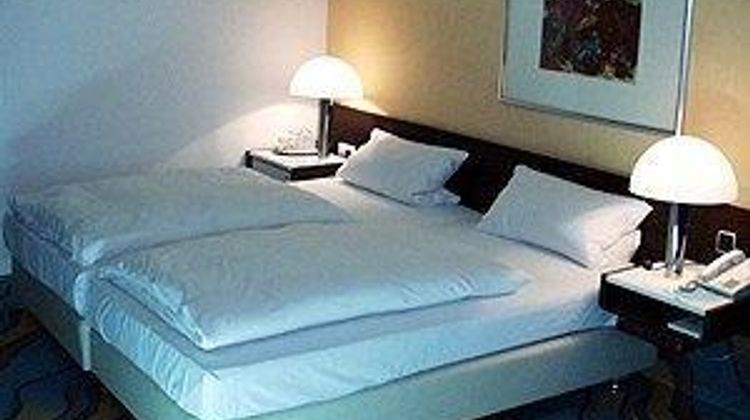 TOP CountryLine Hotel Roth am Strande Room
