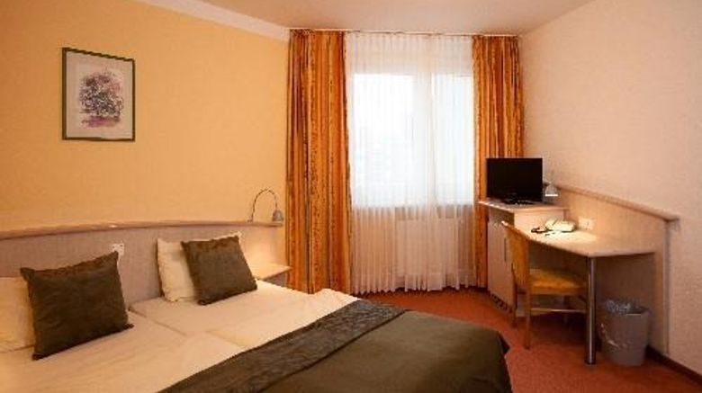 <b>TOP Hotel Panorama Inn Room</b>. Images powered by <a href="https://iceportal.shijigroup.com/" title="IcePortal" target="_blank">IcePortal</a>.