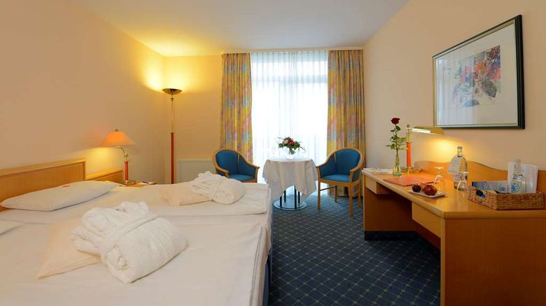 <b>TOP CountryLine Seehotel Room</b>. Images powered by <a href="https://iceportal.shijigroup.com/" title="IcePortal" target="_blank">IcePortal</a>.