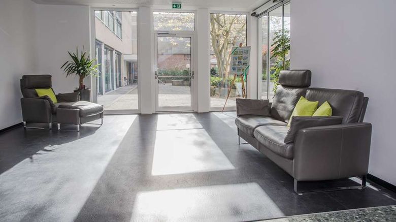 <b>TOP KHR Parkhotel Fulda Lobby</b>. Images powered by <a href="https://iceportal.shijigroup.com/" title="IcePortal" target="_blank">IcePortal</a>.