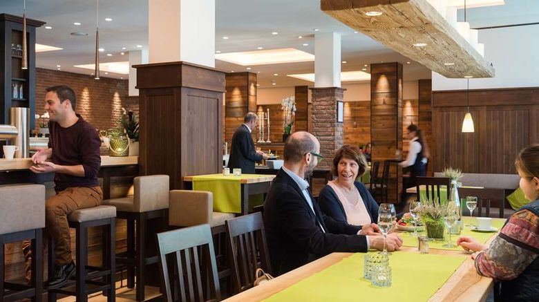<b>TOP KHR Parkhotel Fulda Restaurant</b>. Images powered by <a href="https://iceportal.shijigroup.com/" title="IcePortal" target="_blank">IcePortal</a>.