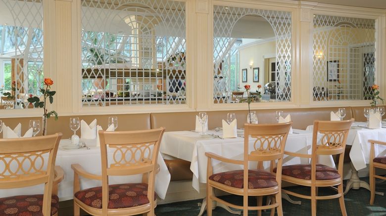 <b>TOP VCH Hotel Am Schlosspark Restaurant</b>. Images powered by <a href="https://iceportal.shijigroup.com/" title="IcePortal" target="_blank">IcePortal</a>.