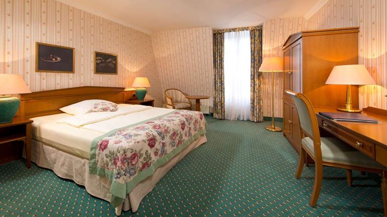 <b>TOP VCH Hotel Am Schlosspark Spa</b>. Images powered by <a href="https://iceportal.shijigroup.com/" title="IcePortal" target="_blank">IcePortal</a>.
