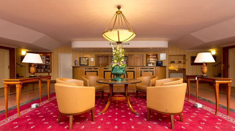 <b>TOP VCH Hotel Am Schlosspark Lobby</b>. Images powered by <a href="https://iceportal.shijigroup.com/" title="IcePortal" target="_blank">IcePortal</a>.