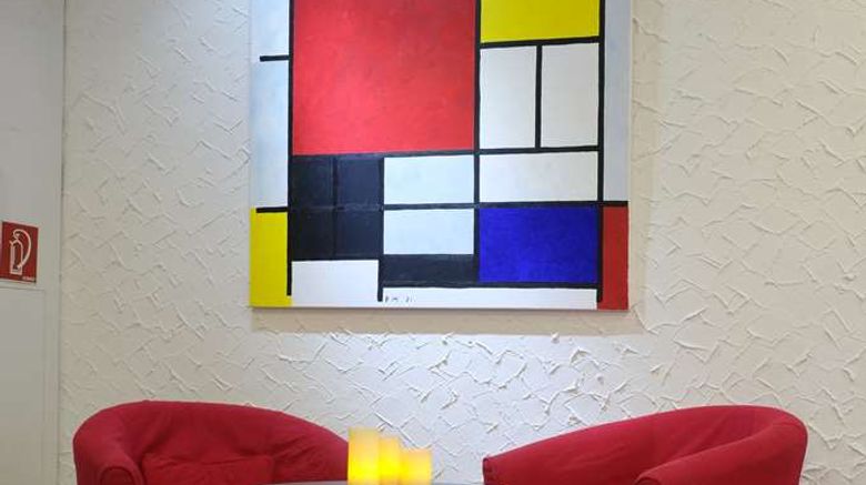 <b>TOP Hotel Hohenstaufen Koblenz Lobby</b>. Images powered by <a href="https://iceportal.shijigroup.com/" title="IcePortal" target="_blank">IcePortal</a>.