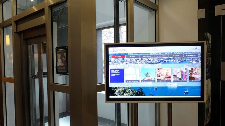 <b>TOP Hotel Hohenstaufen Koblenz Lobby</b>. Images powered by <a href="https://iceportal.shijigroup.com/" title="IcePortal" target="_blank">IcePortal</a>.