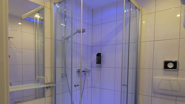 <b>TOP Hotel Hohenstaufen Koblenz Room</b>. Images powered by <a href="https://iceportal.shijigroup.com/" title="IcePortal" target="_blank">IcePortal</a>.