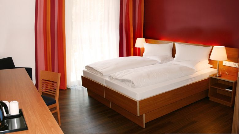 <b>TOP Hotel Franz-City & Conference Hotel Room</b>. Images powered by <a href="https://iceportal.shijigroup.com/" title="IcePortal" target="_blank">IcePortal</a>.