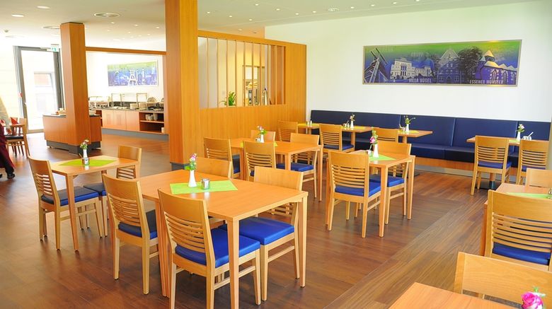 <b>TOP Hotel Franz-City & Conference Hotel Restaurant</b>. Images powered by <a href="https://iceportal.shijigroup.com/" title="IcePortal" target="_blank">IcePortal</a>.