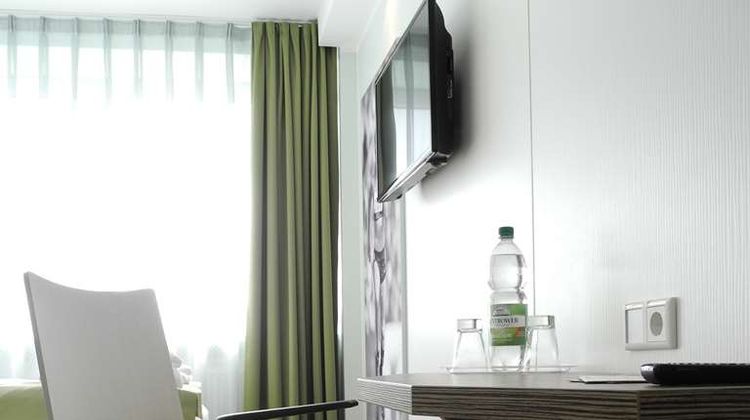 TOP EMBRACE HotelSportforum Room
