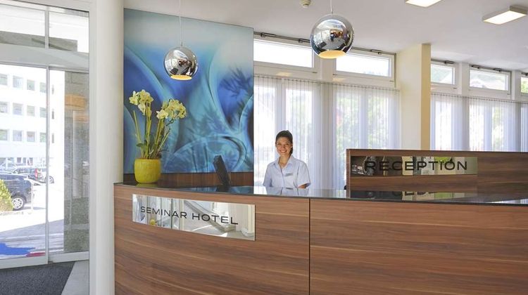 TOP SeminarHotel am Agerisee Lobby