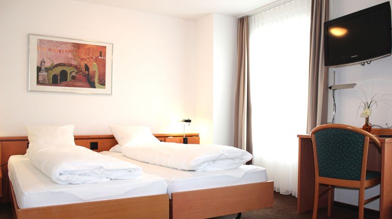 <b>TOP Hotel Freihof Unteraegeri Room</b>. Images powered by <a href="https://iceportal.shijigroup.com/" title="IcePortal" target="_blank">IcePortal</a>.