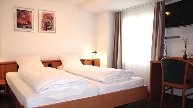 <b>TOP Hotel Freihof Unteraegeri Room</b>. Images powered by <a href="https://iceportal.shijigroup.com/" title="IcePortal" target="_blank">IcePortal</a>.