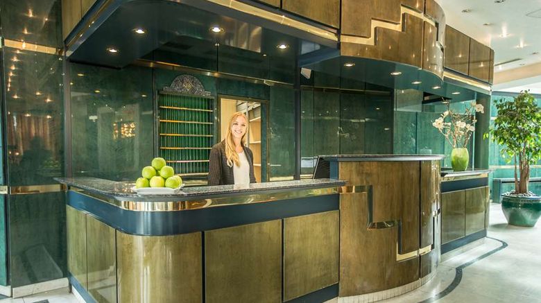 <b>TOP Das Carls Hotel Duesseldorf Lobby</b>. Images powered by <a href="https://iceportal.shijigroup.com/" title="IcePortal" target="_blank">IcePortal</a>.