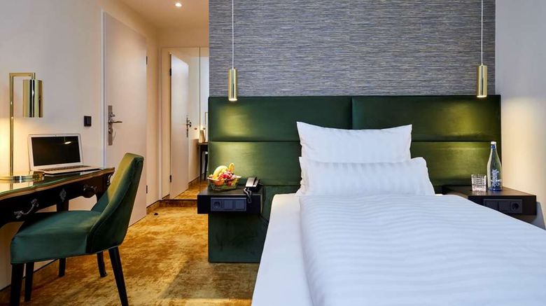<b>TOP Das Carls Hotel Duesseldorf Room</b>. Images powered by <a href="https://iceportal.shijigroup.com/" title="IcePortal" target="_blank">IcePortal</a>.
