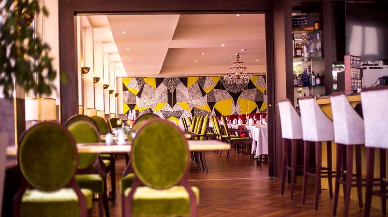 <b>TOP Guennewig Hotel Chemitzer Hof Restaurant</b>. Images powered by <a href="https://iceportal.shijigroup.com/" title="IcePortal" target="_blank">IcePortal</a>.