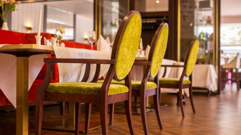 <b>TOP Guennewig Hotel Chemitzer Hof Restaurant</b>. Images powered by <a href="https://iceportal.shijigroup.com/" title="IcePortal" target="_blank">IcePortal</a>.