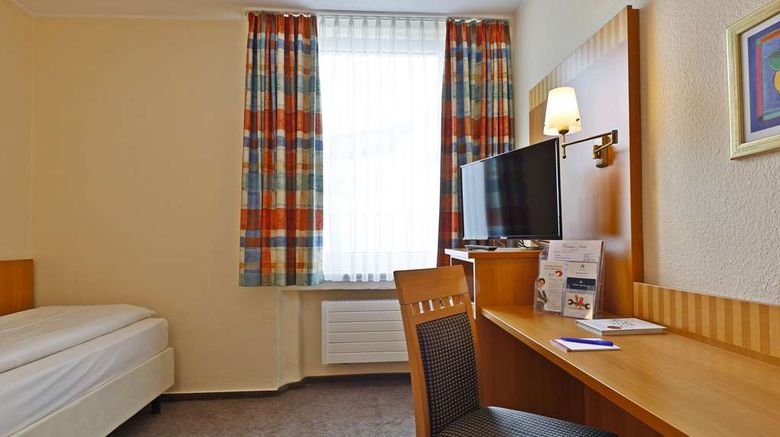 <b>City Partner Central Hotel Room</b>. Images powered by <a href="https://iceportal.shijigroup.com/" title="IcePortal" target="_blank">IcePortal</a>.