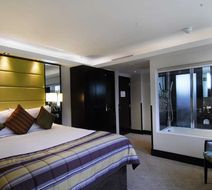 The Montcalm at The Brewery London City Room