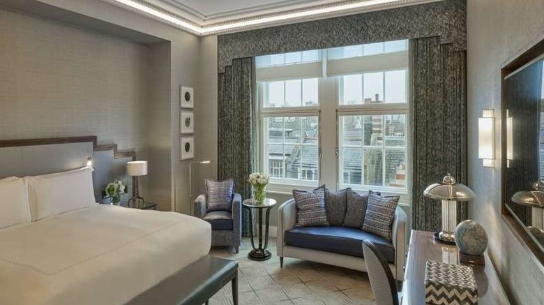<b>Claridge's Suite</b>. Images powered by <a href=https://www.travelagewest.com/Hotels/London/