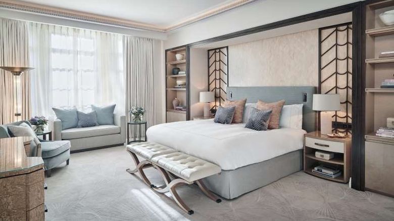 <b>Claridge's Suite</b>. Images powered by <a href=https://www.travelagewest.com/Hotels/London/